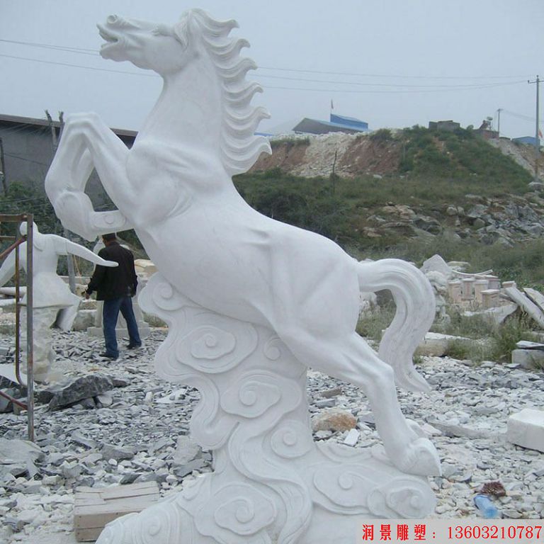 汉白玉石雕马 动物马 马雕塑加工厂家